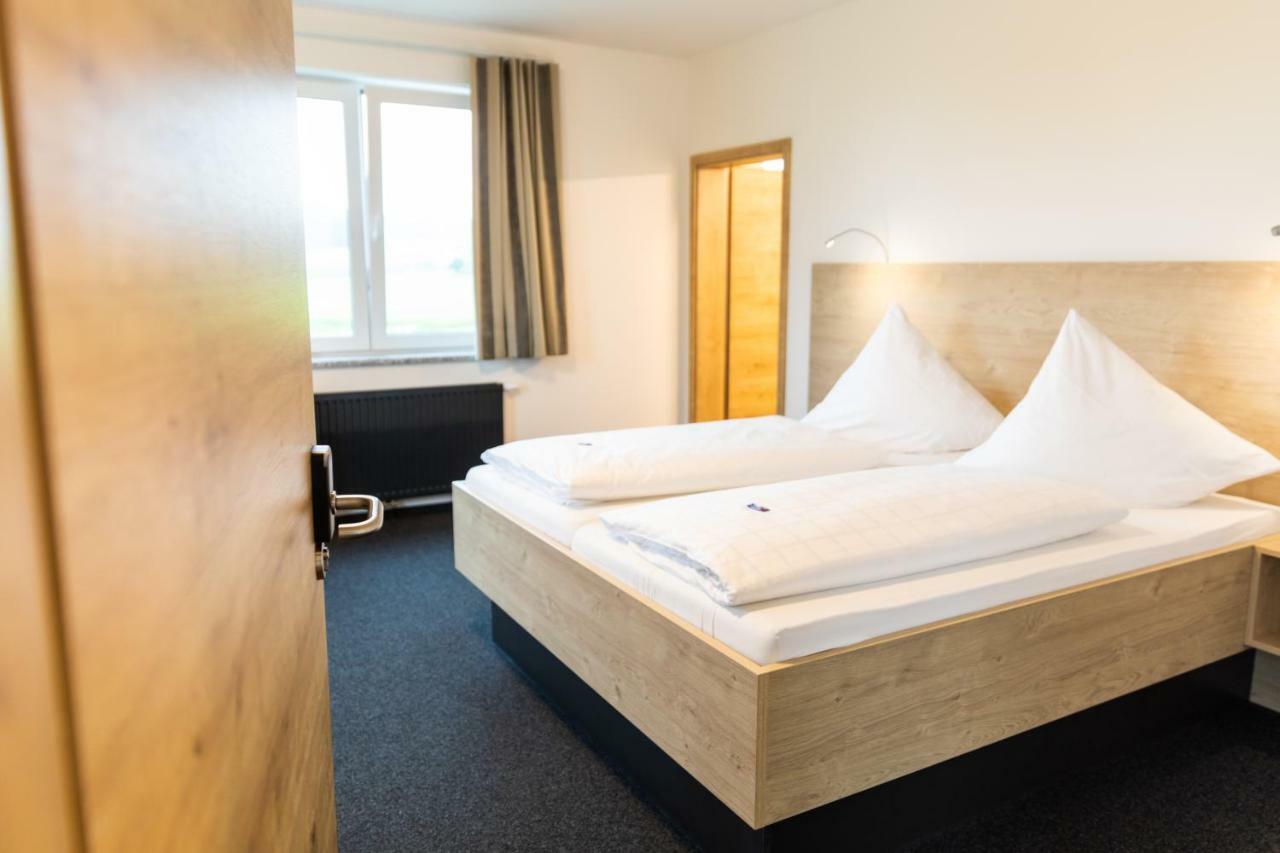 Gasthof Linde - Hotel Blum Unterroth Exterior foto